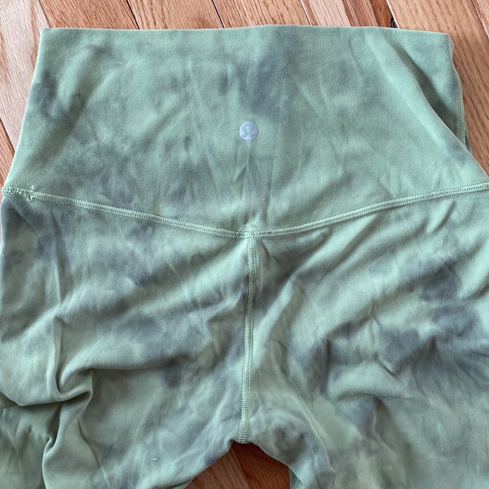 Lululemon Align Olive Tie-Dye Capri Leggings - Picture 7 of 8